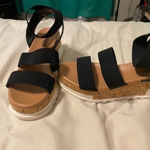 Soda Brand Black Elastic Strap Sandal  Size 8
